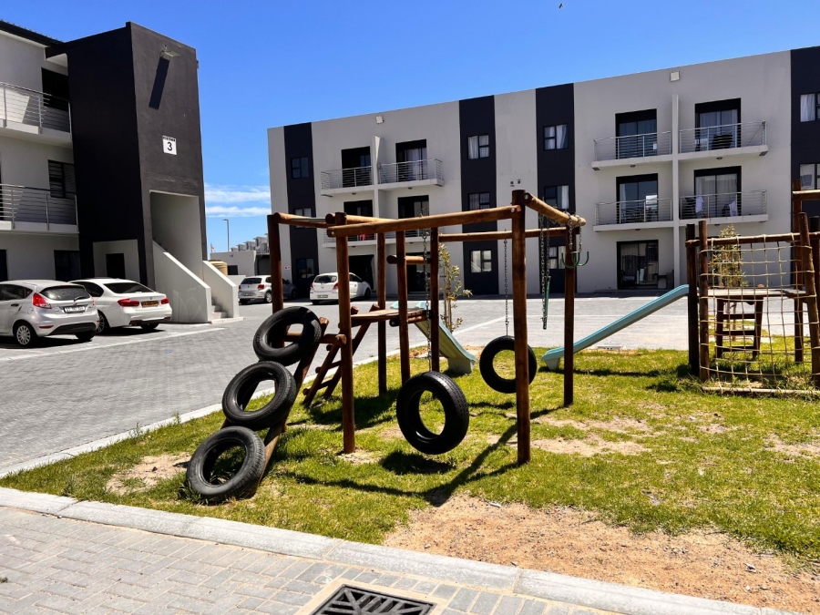 2 Bedroom Property for Sale in Parklands Western Cape